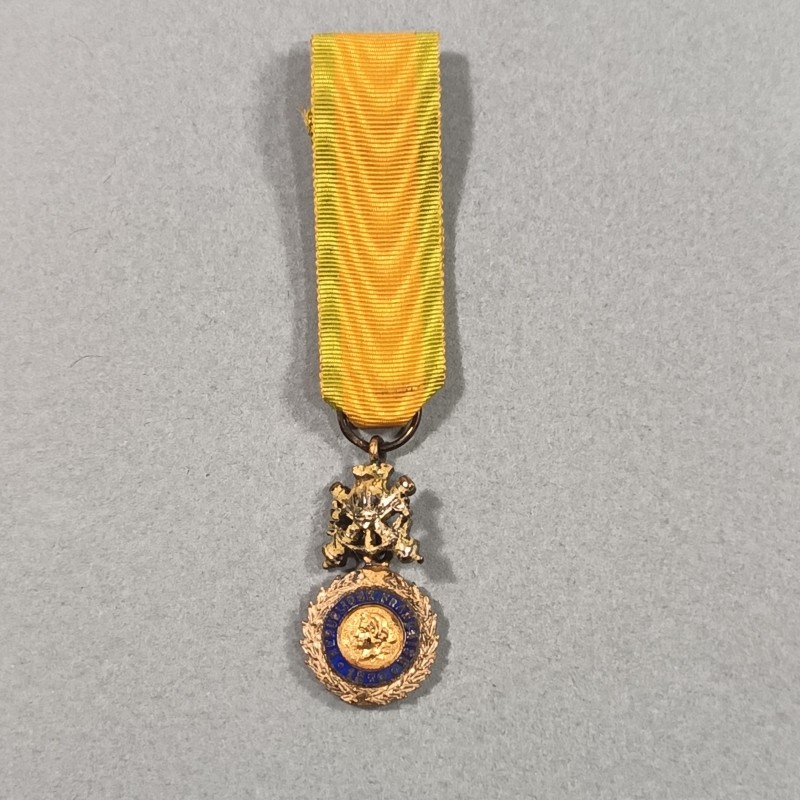 FRANCE REDUCTION DE LA MEDAILLE MILITAIRE MODELE 3 ème REPUBLIQUE EN ARGENT